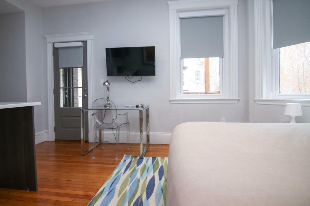 A Stylish Stay W/ A Queen Bed, Heated Floors.. #24 Brookline Dış mekan fotoğraf